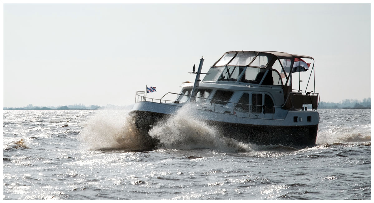 Aventura 34 AK, EVA op het Sneekermeer