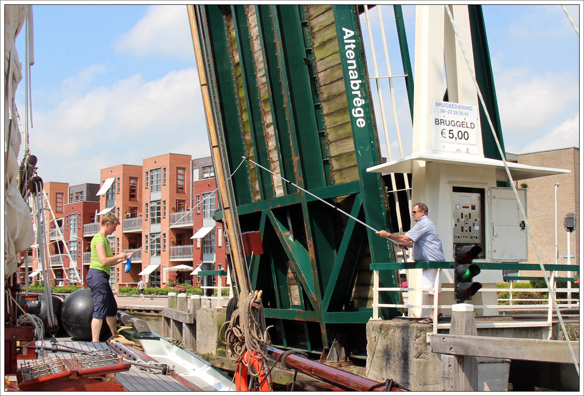 Brückengeld bezahlen in Dokkum