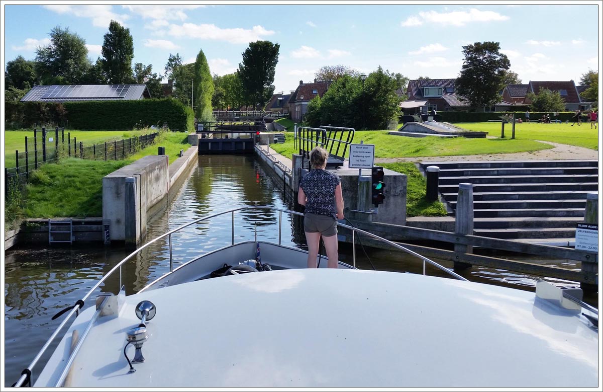 Simmerskip 1200 AK, PASSAAT onderweg in het noorden van Leeuwarden Simmerskip 1200 AK, PASSAAT