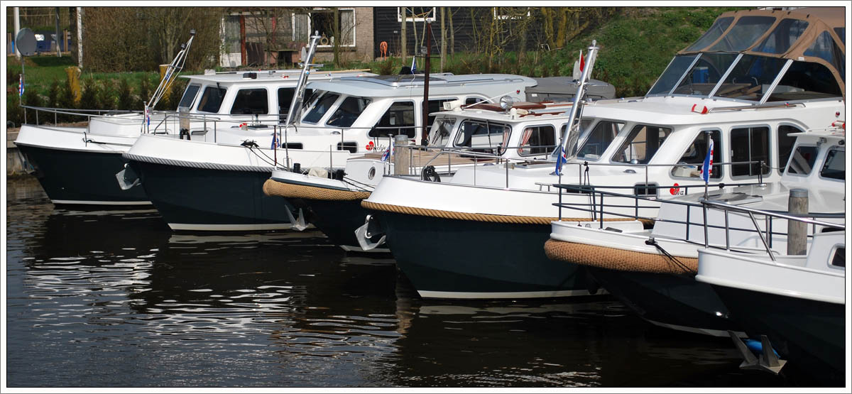 yachtcharter leeuwarden